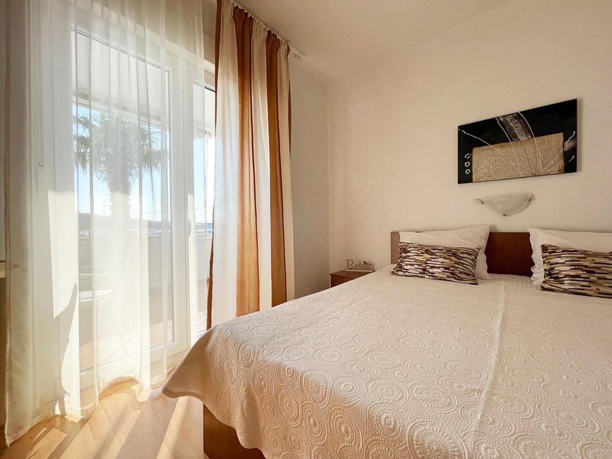 Barbat na Rabu Apartments Near The Sea Barbat מראה חיצוני תמונה