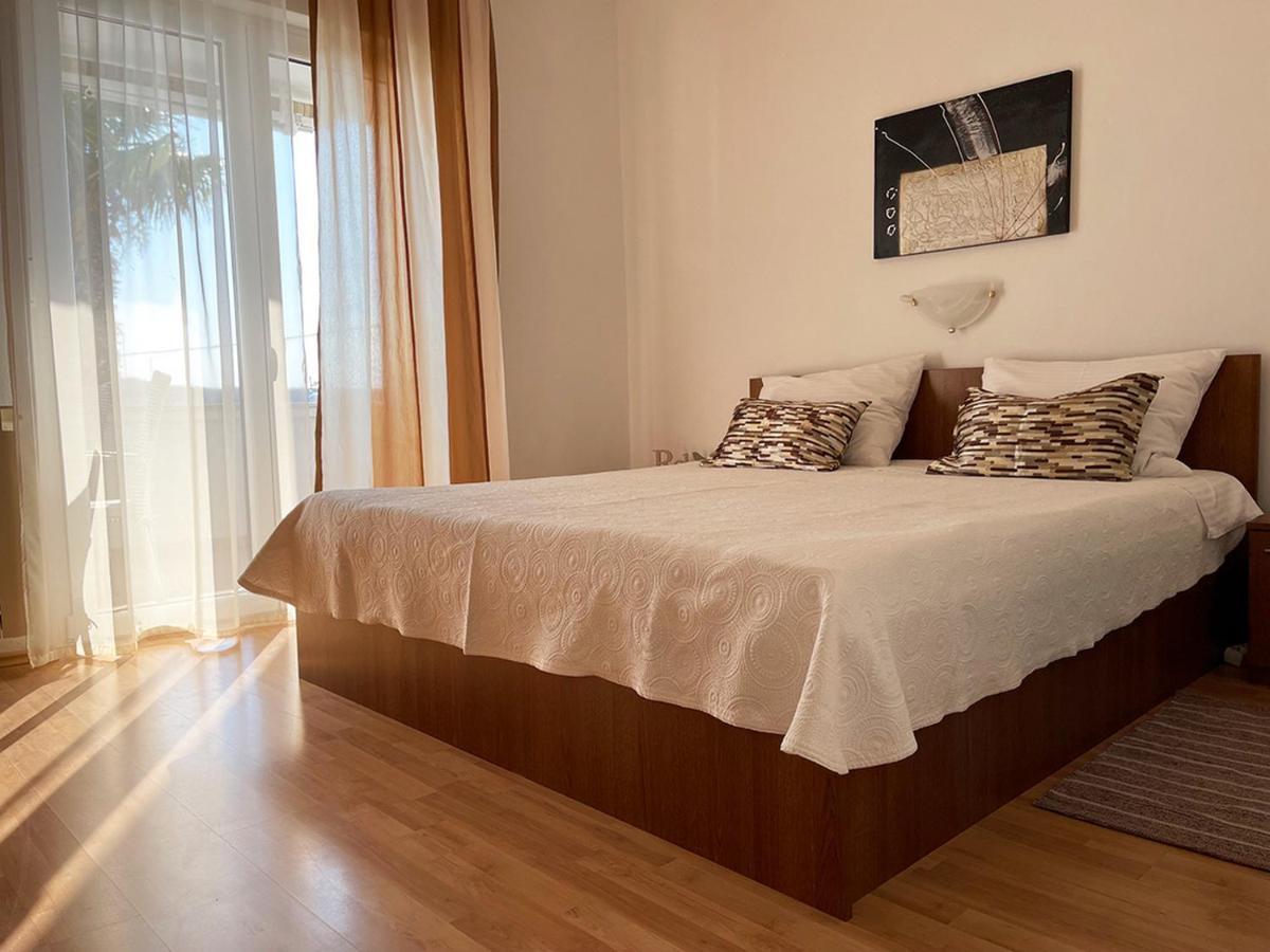 Barbat na Rabu Apartments Near The Sea Barbat חדר תמונה