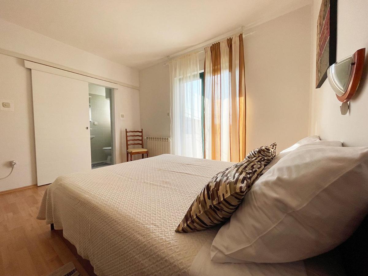 Barbat na Rabu Apartments Near The Sea Barbat חדר תמונה