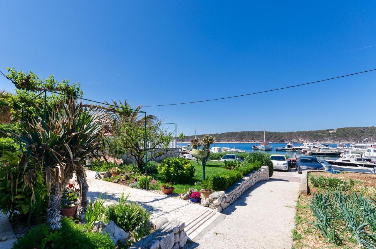 Barbat na Rabu Apartments Near The Sea Barbat מראה חיצוני תמונה