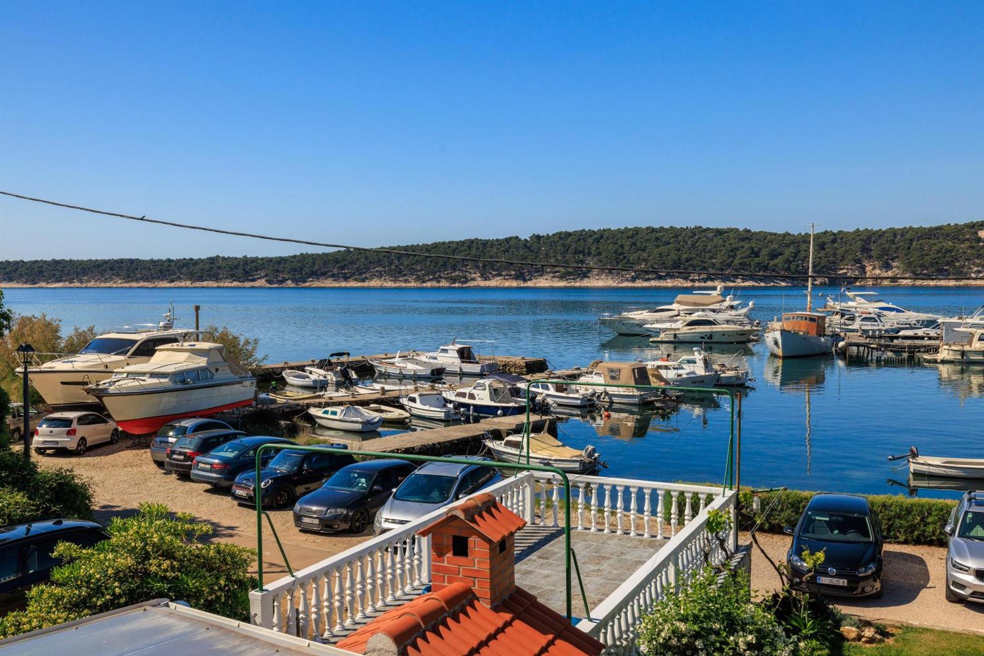 Barbat na Rabu Apartments Near The Sea Barbat מראה חיצוני תמונה